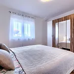 Casa de Férias Sandra By Interhome