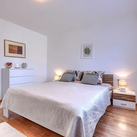 Sandra By Interhome Casa vacanze