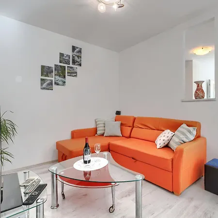 Hébergement de vacances Sandra By Interhome