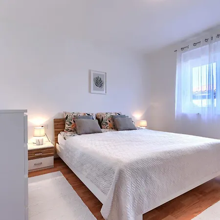 Hébergement de vacances Sandra By Interhome