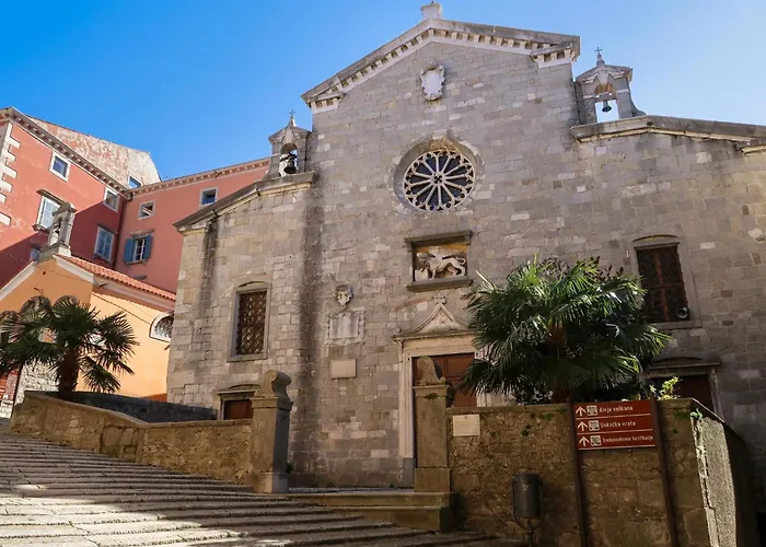 Vakantiehuis Sandra By Interhome